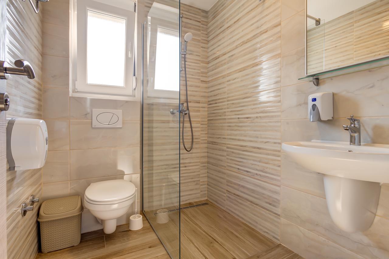 Al Mare Apartment