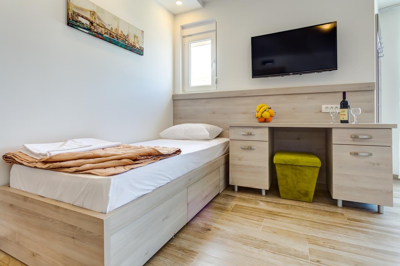 Al Mare Apartament *